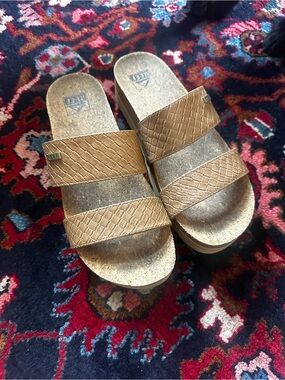 Reef Women's Tan Double-Strap Clog Sandals